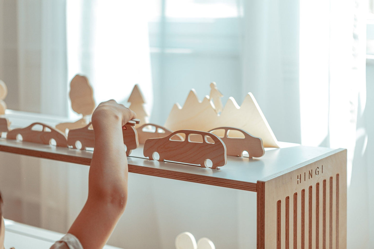 HINGI Funktsionaalse mänguriiuli kujundid “AUTOD”